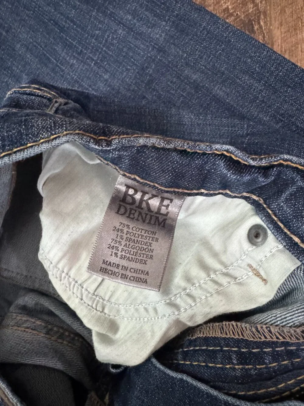 BKE Tyler Bootleg Dark Wash Distressed Denim Jeans Size 34L